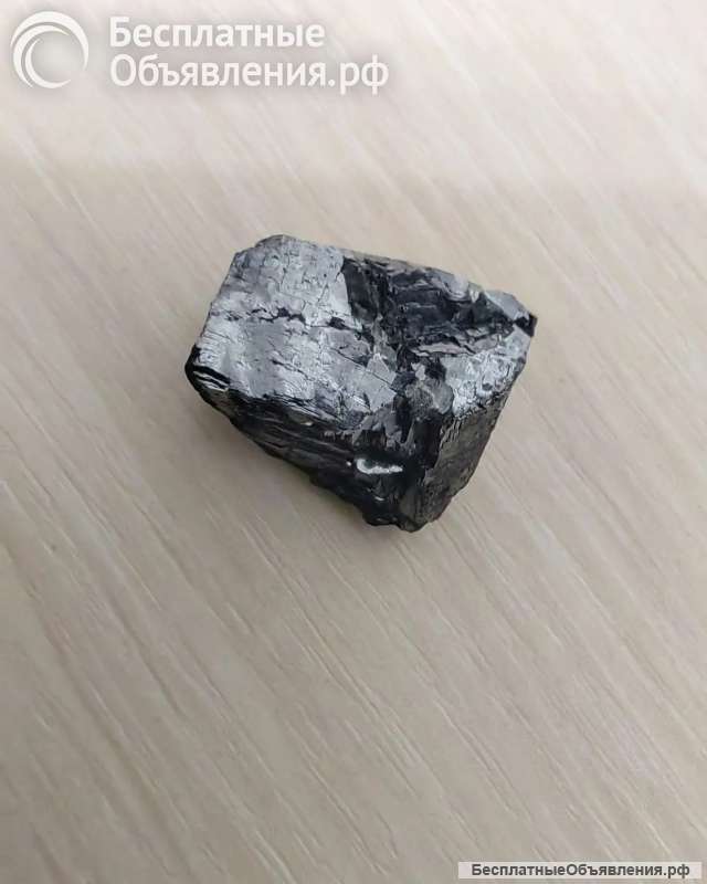 Галенит природный кусочек