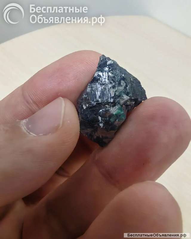 Галенит природный кусочек