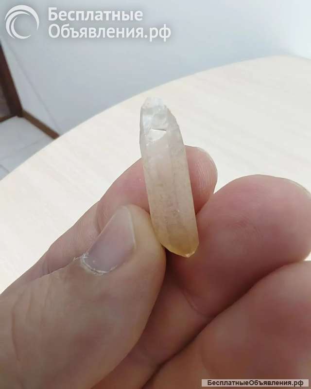 Кристаллы кварца с гематитом