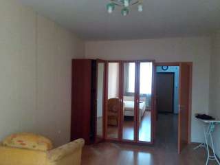 Сдам большую однокомнатную квартиру в новом доме