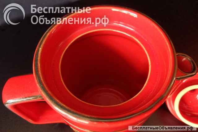 Кофейник красный Kil. Югославия.