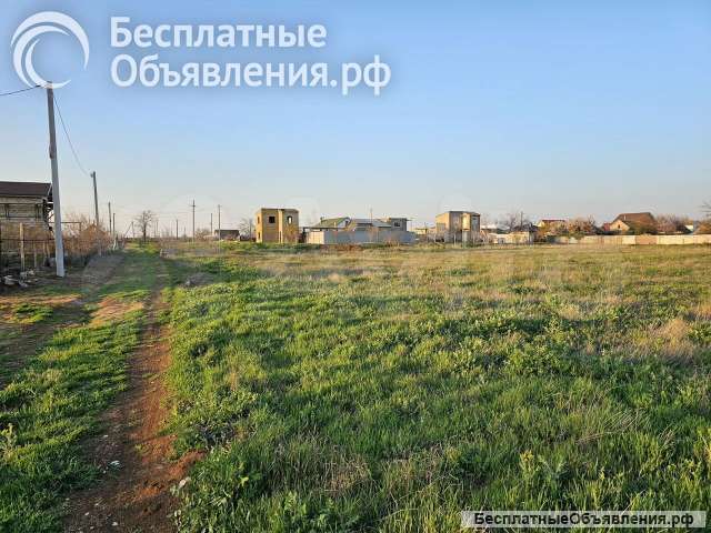 Земельный участок в Крыму г.Саки 5.68сот. частная собственность 3км. до моря - 2 участка