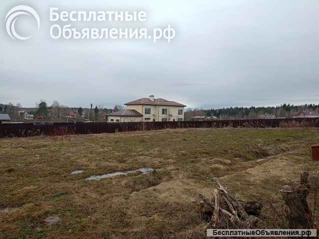 Земельный участок у реки