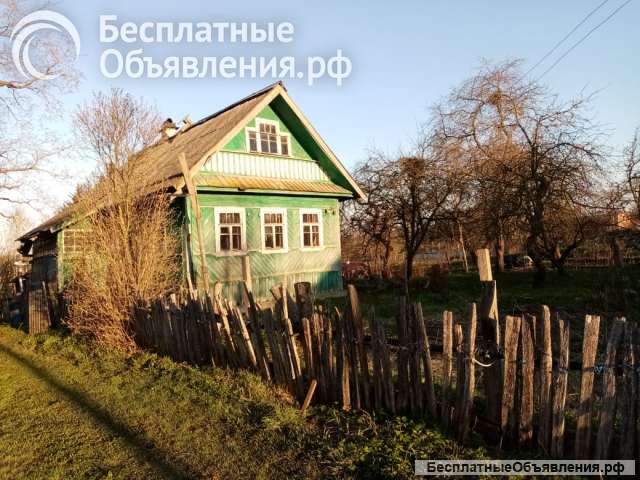 Зимний бревенчатый рубленный дом