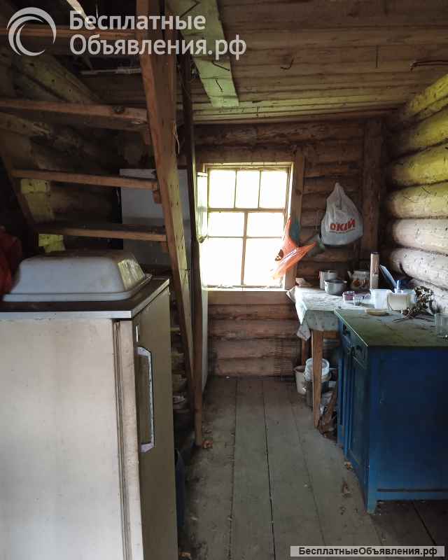 Зимний бревенчатый рубленный дом