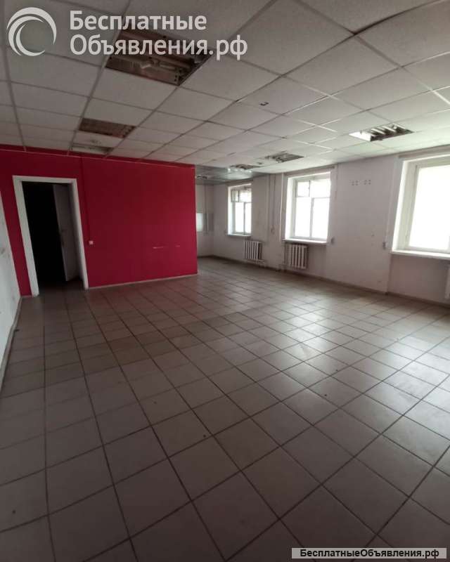 Помещение под офис, аптеку, магазин