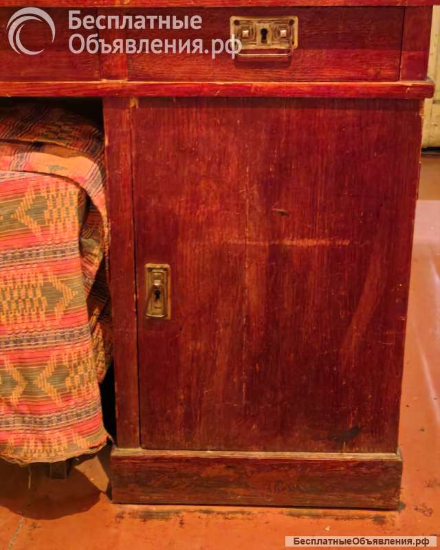 Старинный письменный стол 19 вeк