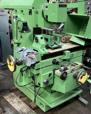 FGU 32 TOS Olomouc универсально- фрезерный станок