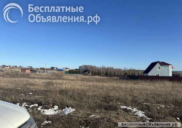 Участок рядом с озером