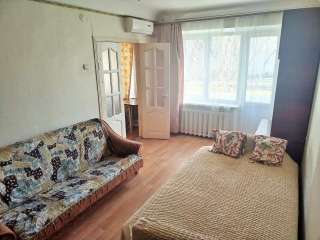 Сдаю 1 ком квартиру пл Космонавтов