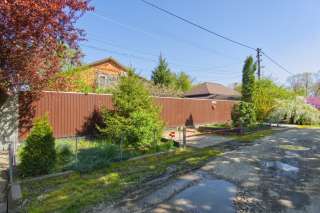 Просторный дом с участком в тихом пригороде Краснодара