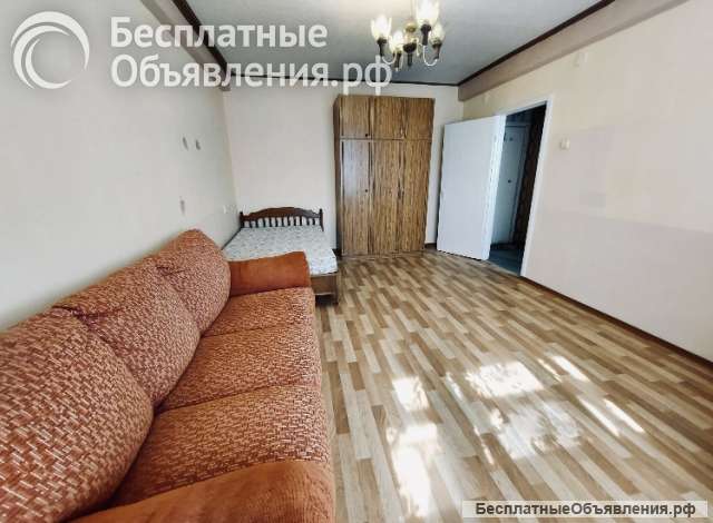 Сдаётся 1к. кв. 33м. улица 70лет. Октября. Ремонт, имеется вся необходимая мебель, бытовая техника