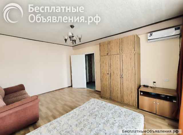 Сдаётся 1к. кв. 33м. улица 70лет. Октября. Ремонт, имеется вся необходимая мебель, бытовая техника