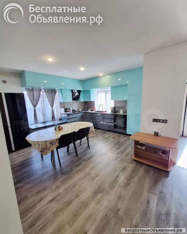 3х-этажный дом, 192 м²