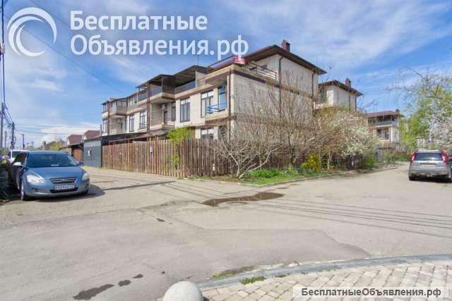 Трёхэтажный дом с террасой и красивым видом в развитом районе Краснодара
