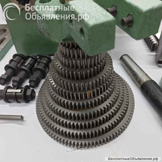 Универсальная делительная головка УДГ Д-400 (F11200A)