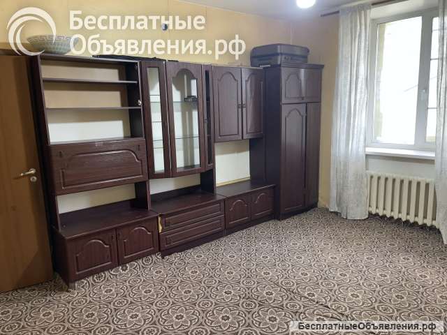 2 комн. кв. 51,8 кв. м, потолки 3,2 м, теплая и сухая.