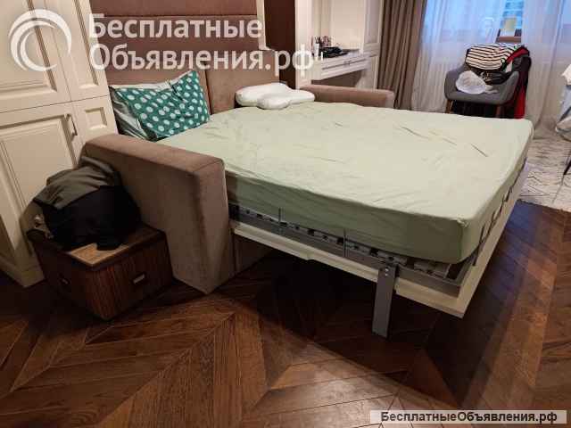 Уникальный гарнитур, массив, для девушки