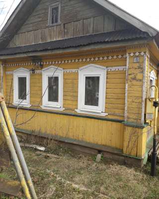 Дом с земельным участком