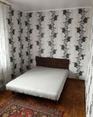 2-х ком квартиру пл. 42кв.м., 3/3 п. Горячеводский, ул. Ленина 4
