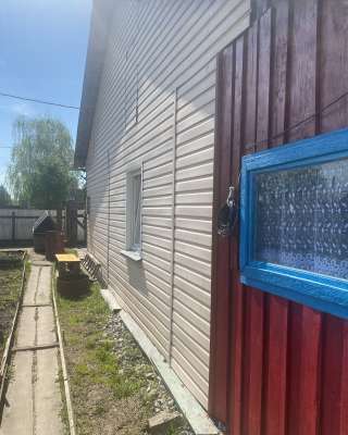 Дом с земельным участком