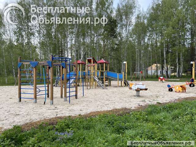 Земельный участок у леса