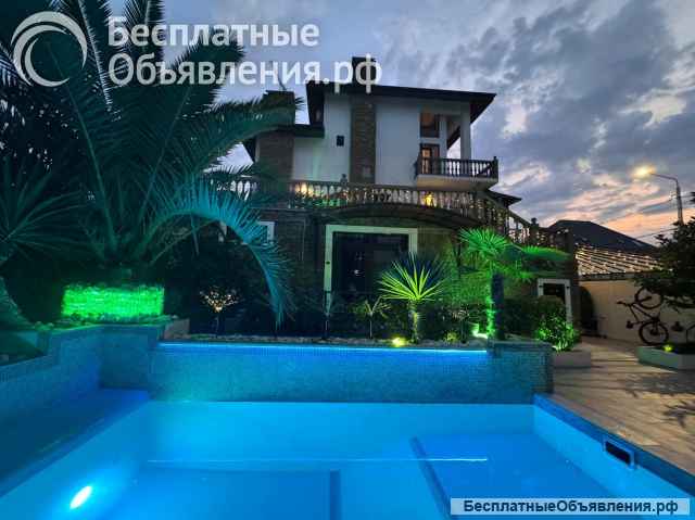 Апартаменты с теплым бассейном и русской баней в центре Сириуса