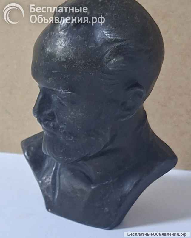 Бюст П. И.Чайковского