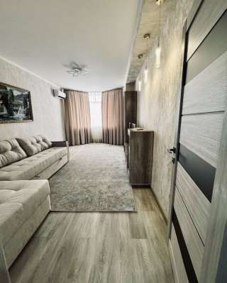 Сдается 1к.кв. 44м. улица Дзержинского. Ремонт, имеется для комфортного проживания вся мебель, бытов