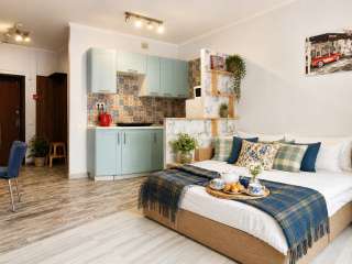 ColorApartments. Английский двор