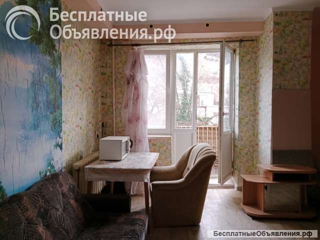 Комната в Балаклаве (Крестовского)