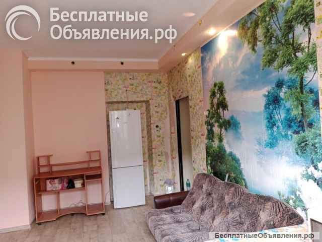 Комната в Балаклаве (Крестовского)