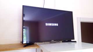 Samsung UE32J4000