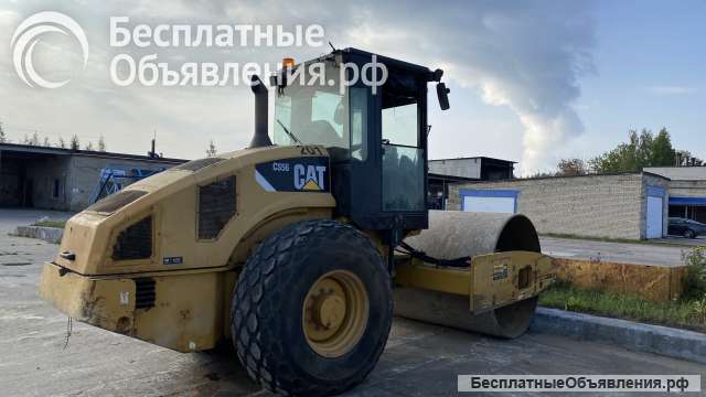 Каток грунтовый колесный Caterpillar CS 56