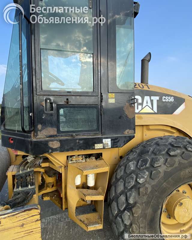 Каток грунтовый колесный Caterpillar CS 56