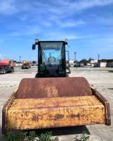 Каток грунтовый колесный Caterpillar CS 76