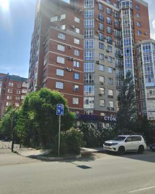 2х квартиру в центре Омска