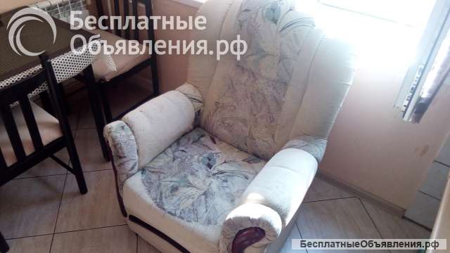 Мягкий уголок с креслом