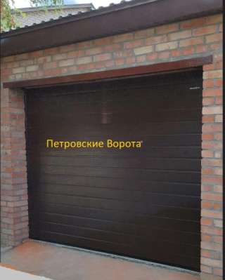 Секционные ворота от компании «Петровские ворота»