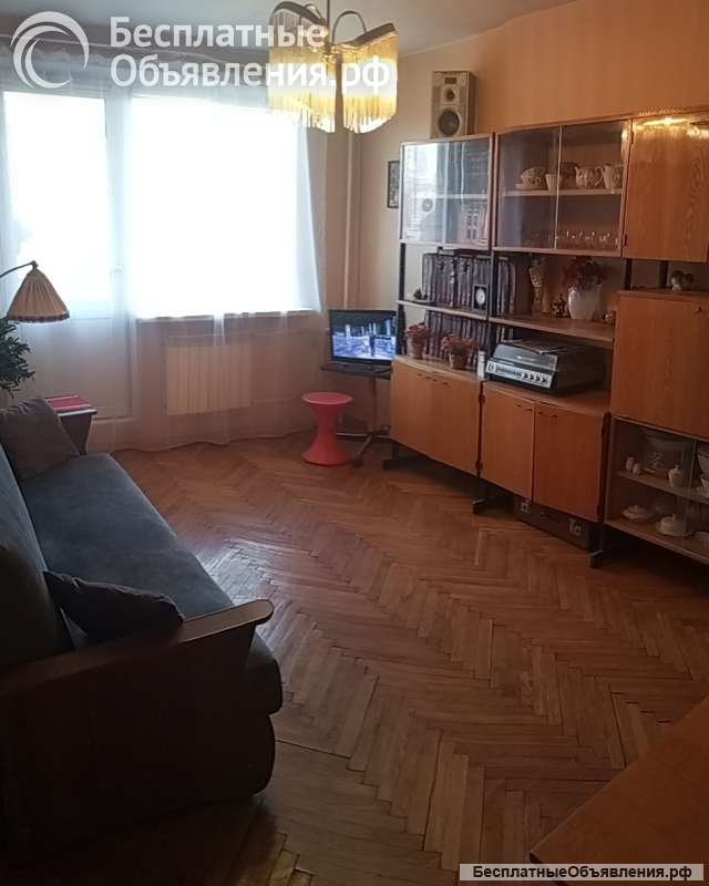 Сдаётся 2-х к квартира рядом с метро