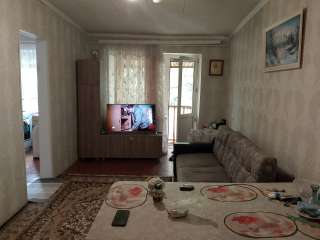 2-х ком. квартиру пл.36.7кв. м., 4/4, Пятигорск, пл. Ленина 6