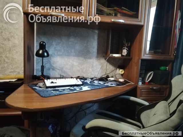 Стол письменный б/у