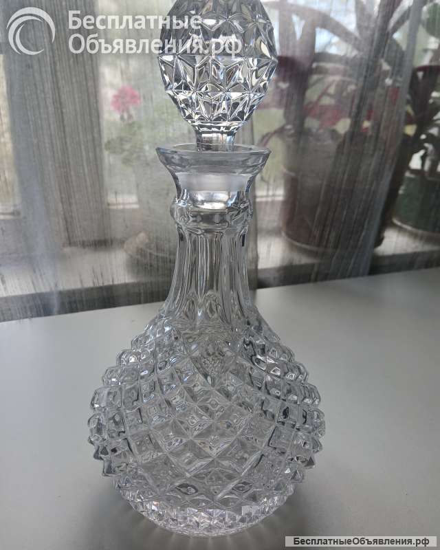 Винтажный графин