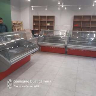 Холодильное оборудование для магазина