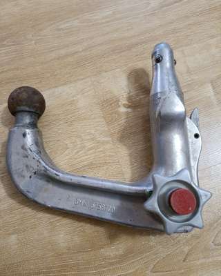 Крюк фаркопа 6758700 BMW