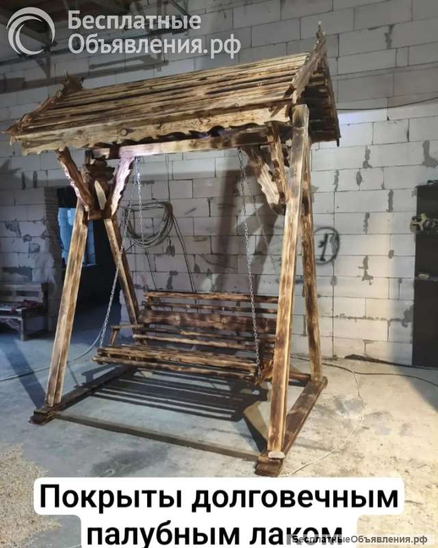 Деревянные садовые качели
