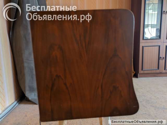 Радиоприёмник и радиола "Харьков" СССР 50-х годов
