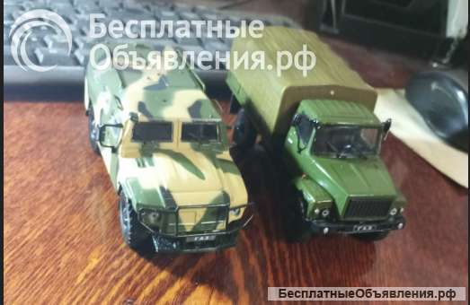 Модели ГАЗ 3308 " Садко " и ГАЗ 2203 "Тигр "