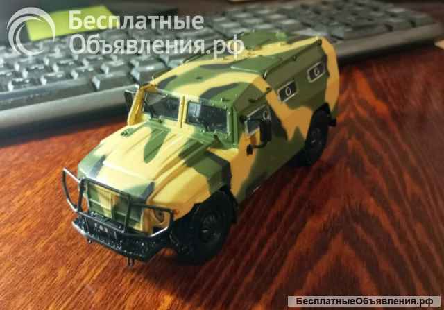 Модели ГАЗ 3308 " Садко " и ГАЗ 2203 "Тигр "