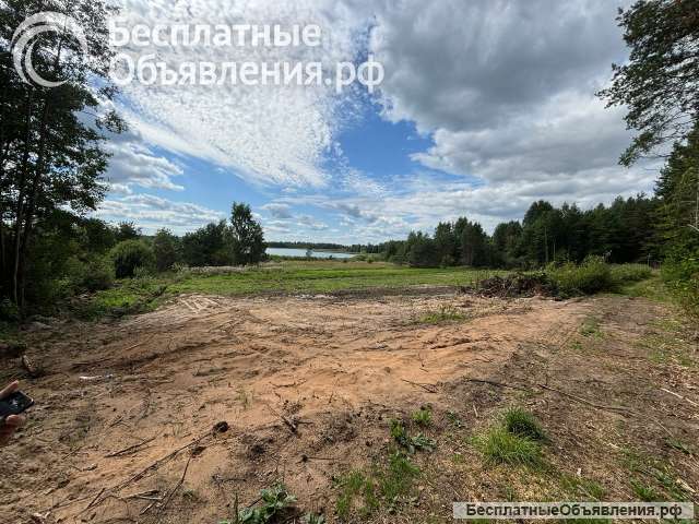 Земельный участок на берегу озера